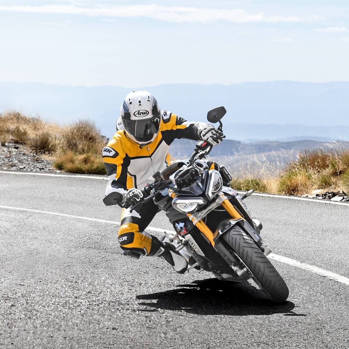 Sport-touring